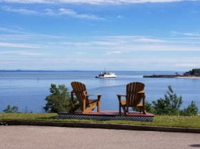  Motel et Chalets Bo-Fleuve Evangeline  Сен-Симеон